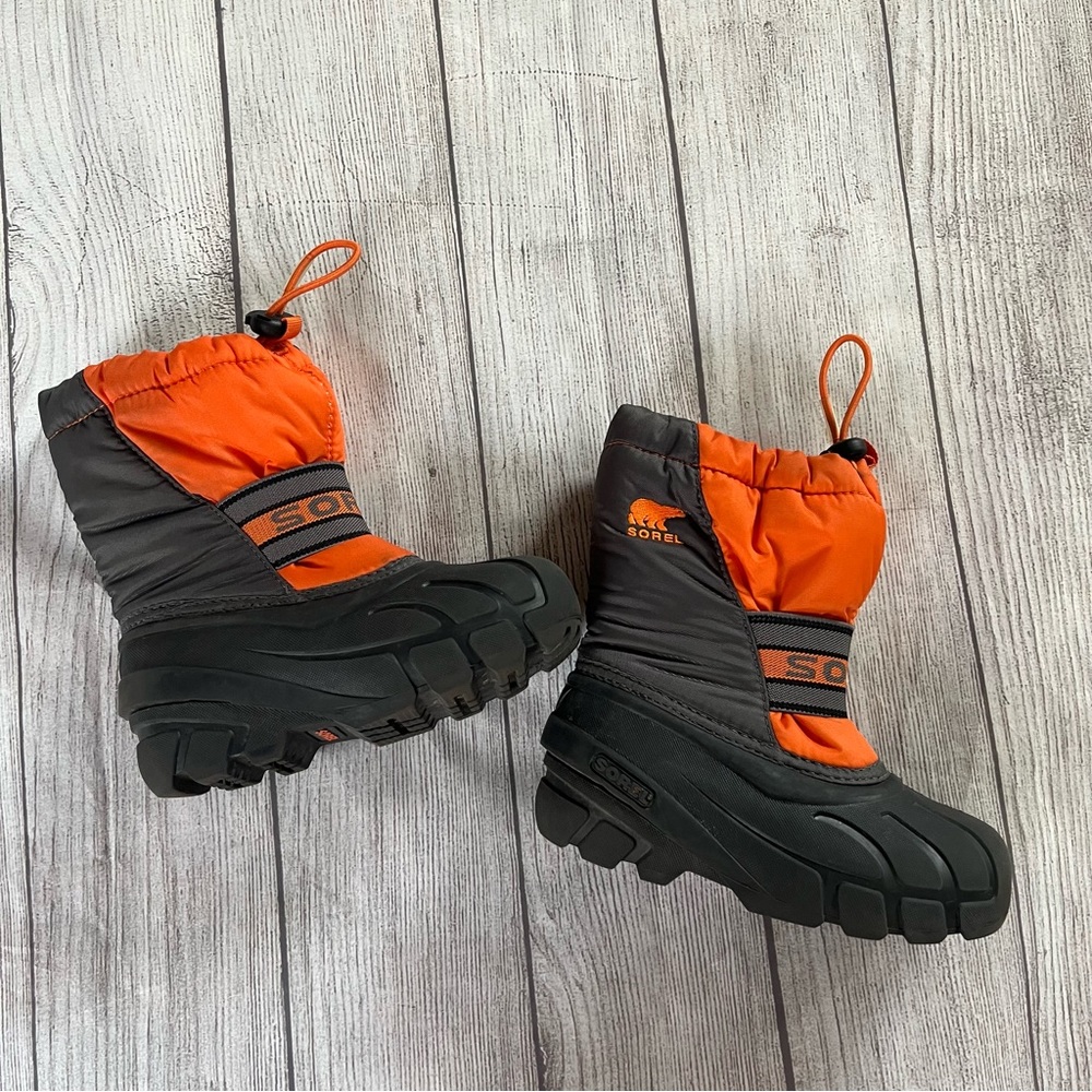 Sorel orange winter boots